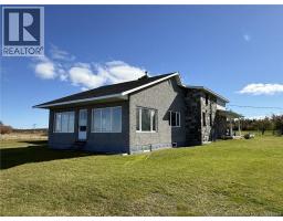Foyer - 4595 Route 113, Haut Lameque, NB E8T3L5 Photo 11