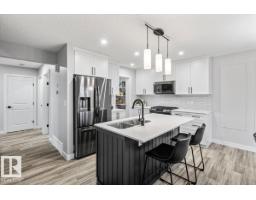 Mud room - 5120 Lark Cr Nw, Edmonton, AB T5S0N9 Photo 9