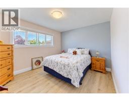 87 Bond Street, Kitchener, ON N2H4S4 Photo 24
