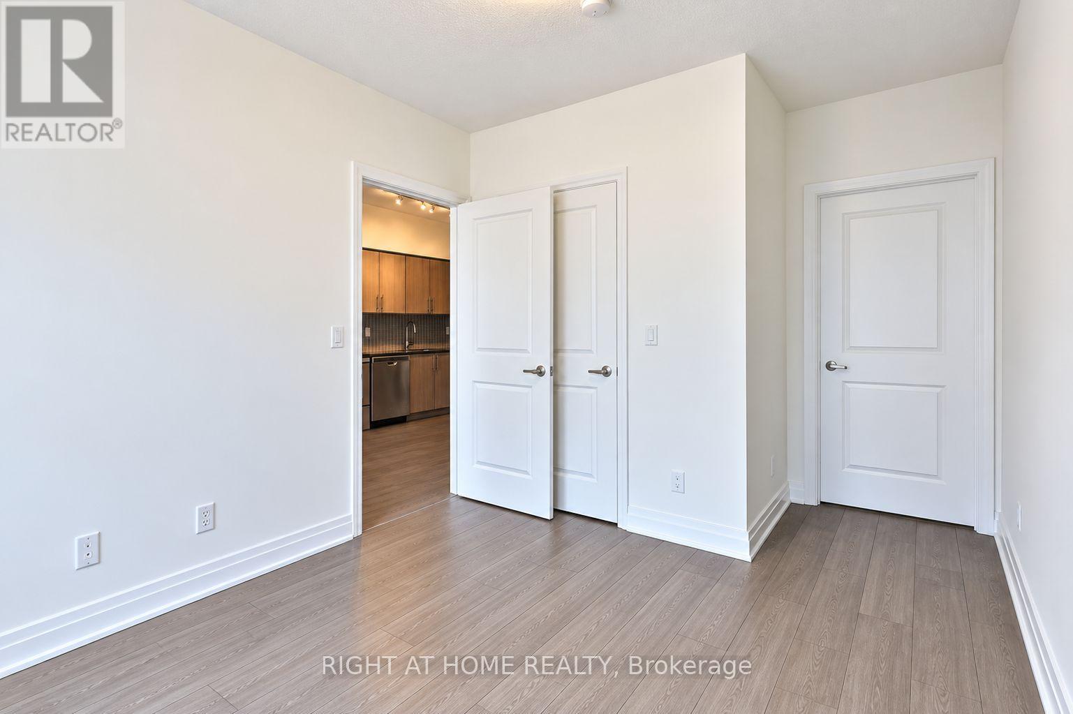 55 Speers Road — photo 11