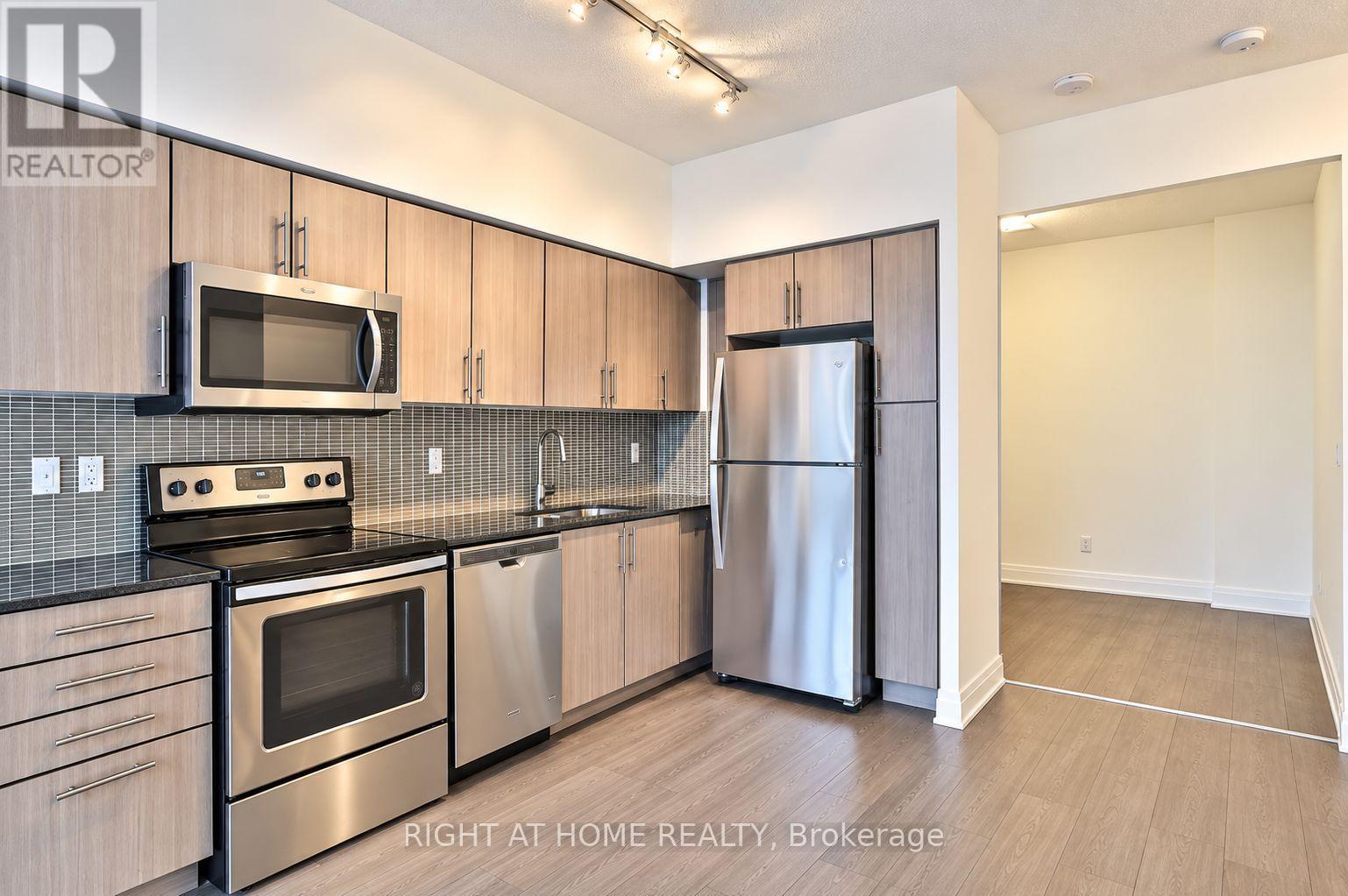 55 Speers Road — photo 7