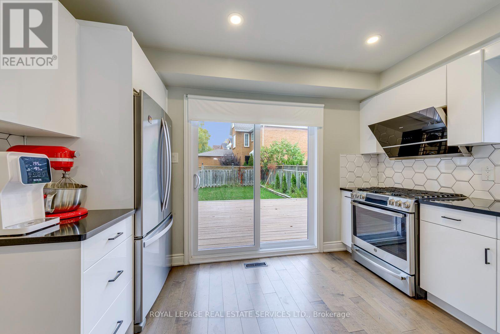 2100 Galena Crescent — photo 10