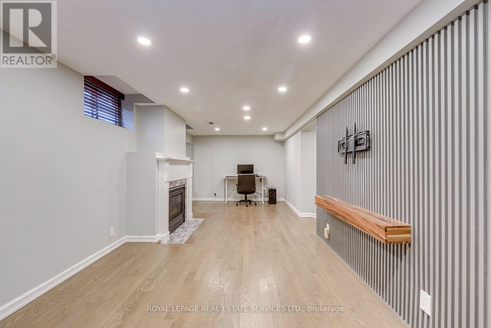 2100 Galena Crescent — photo 34