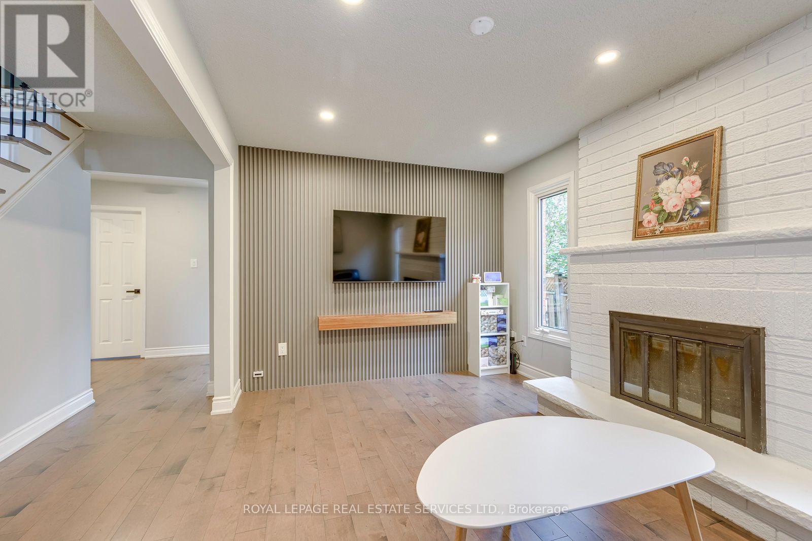 2100 Galena Crescent — photo 7