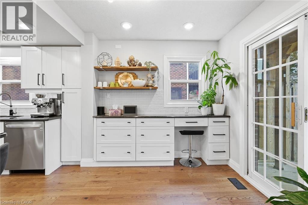 50 Edgewater Drive — photo 18
