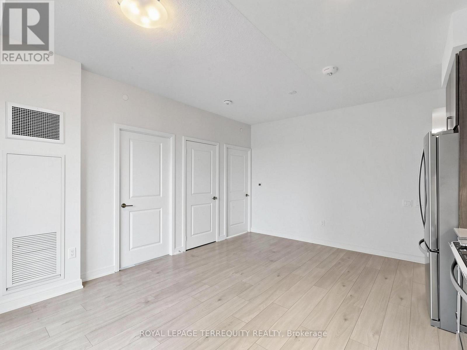 8 Nahani Way — photo 12