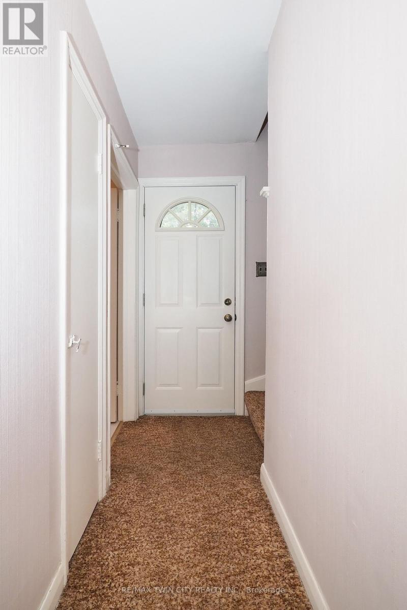 44 Ruby Street, Kitchener, ON photo 17
