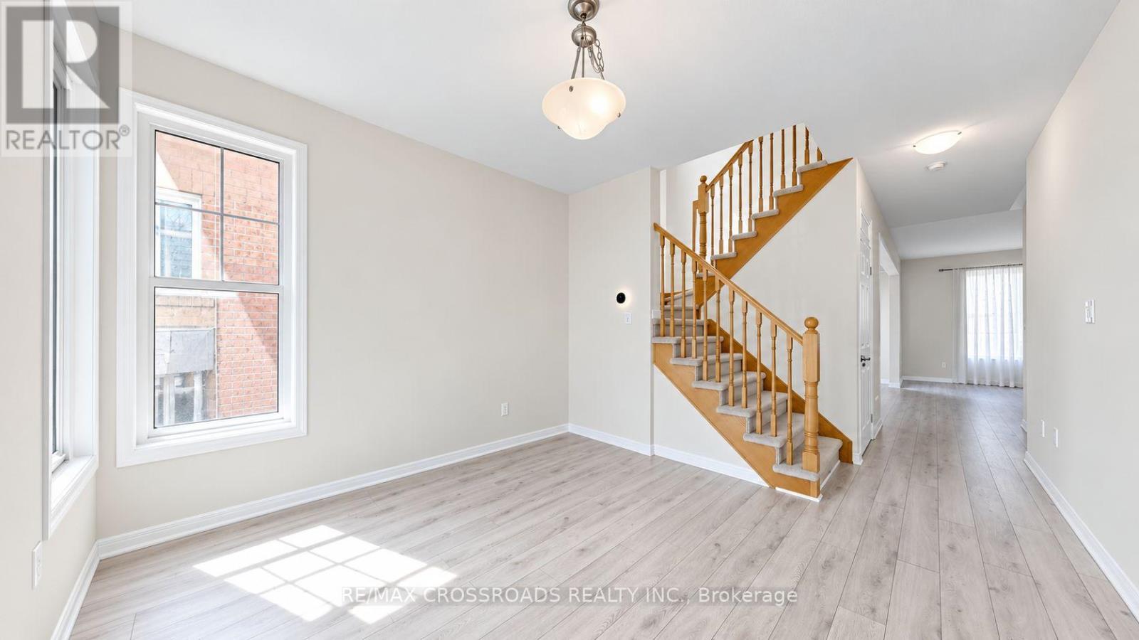 1754 Hayden Lane, Pickering, ON photo 5