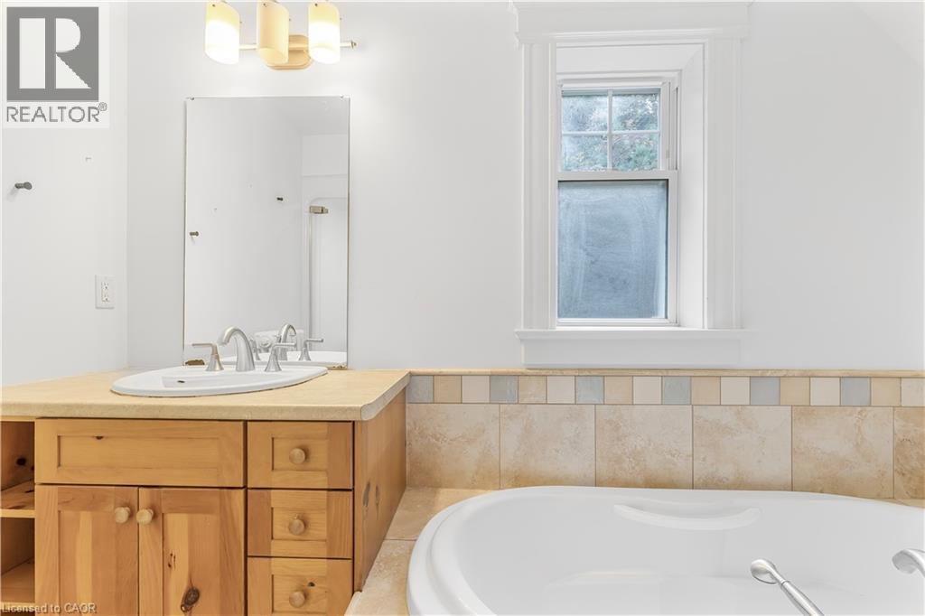 17 GERRARD Street - 29