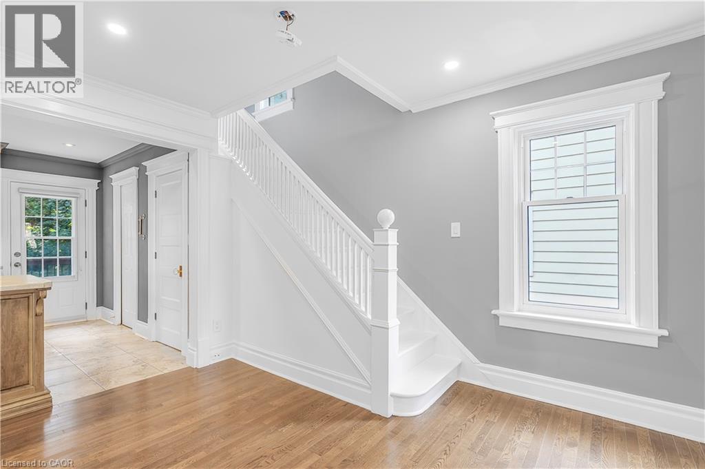 17 GERRARD Street - 3