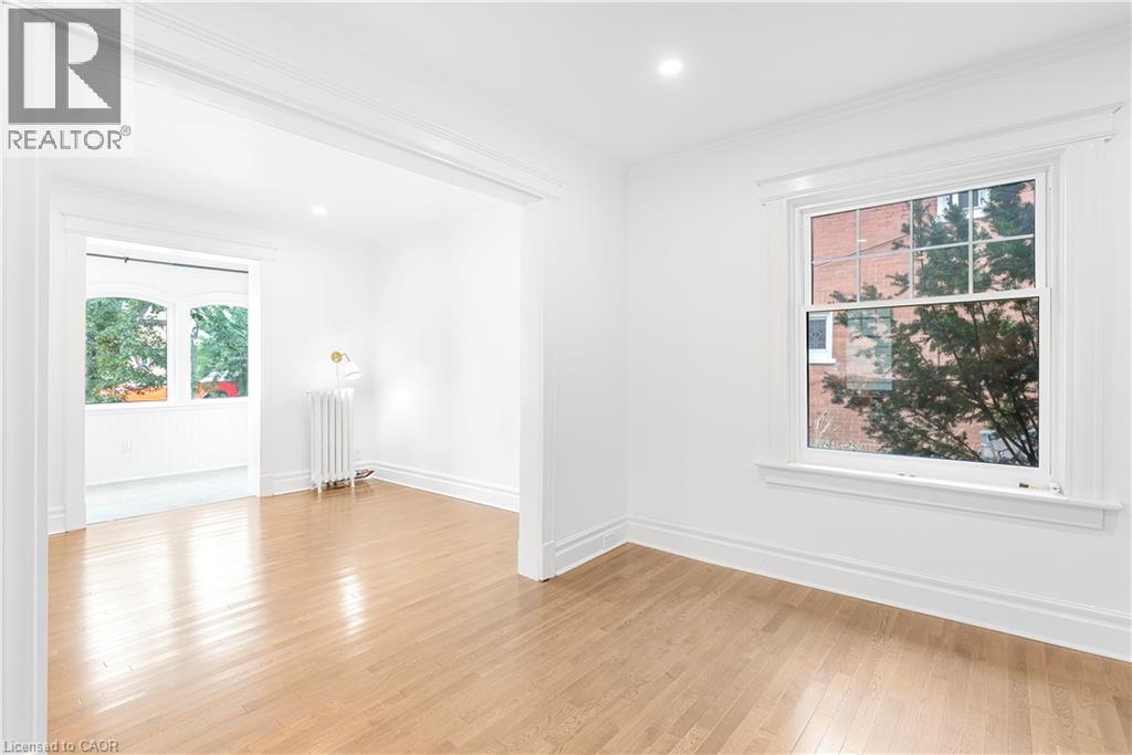 17 GERRARD Street - 4