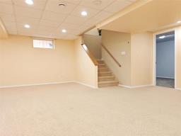 6 Millbank Avenue, Winnipeg, MB R3Y0B4 Photo 44