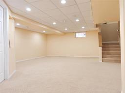 6 Millbank Avenue, Winnipeg, MB R3Y0B4 Photo 43
