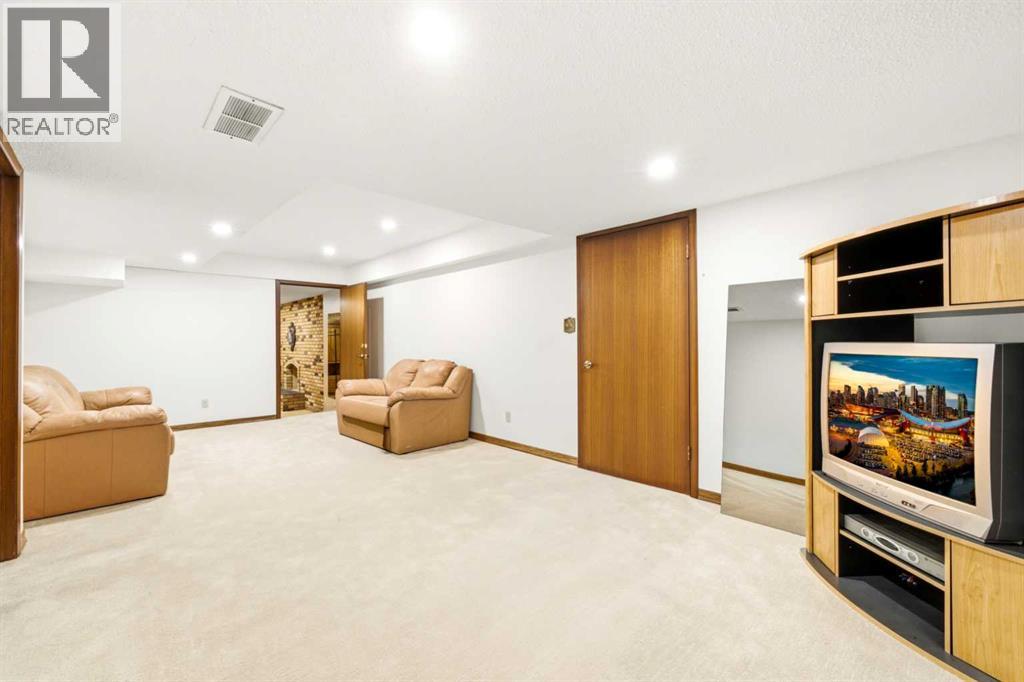 340 Pump Hill Gardens SW - photo 35