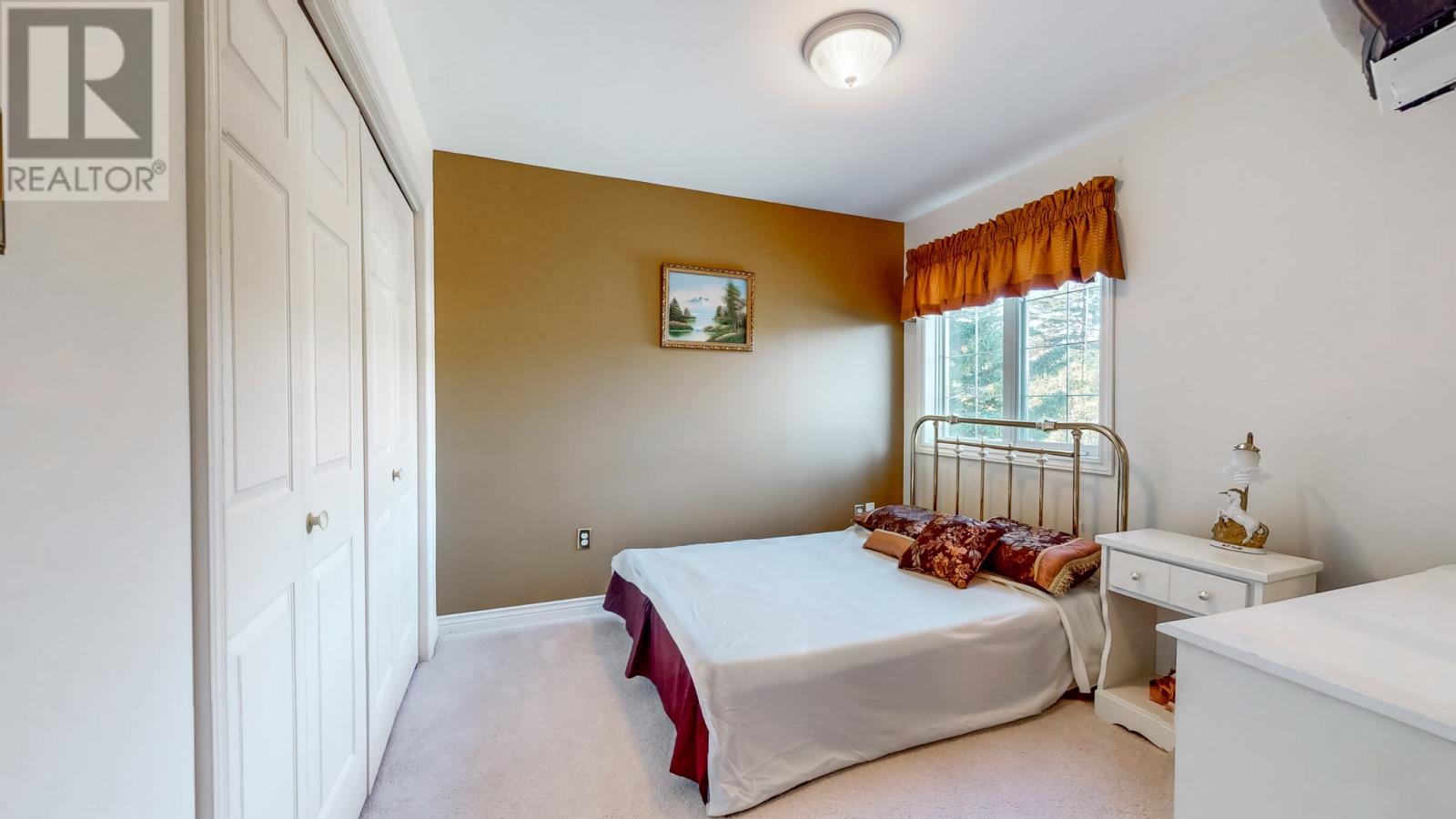 1696 Torbay Road - 31