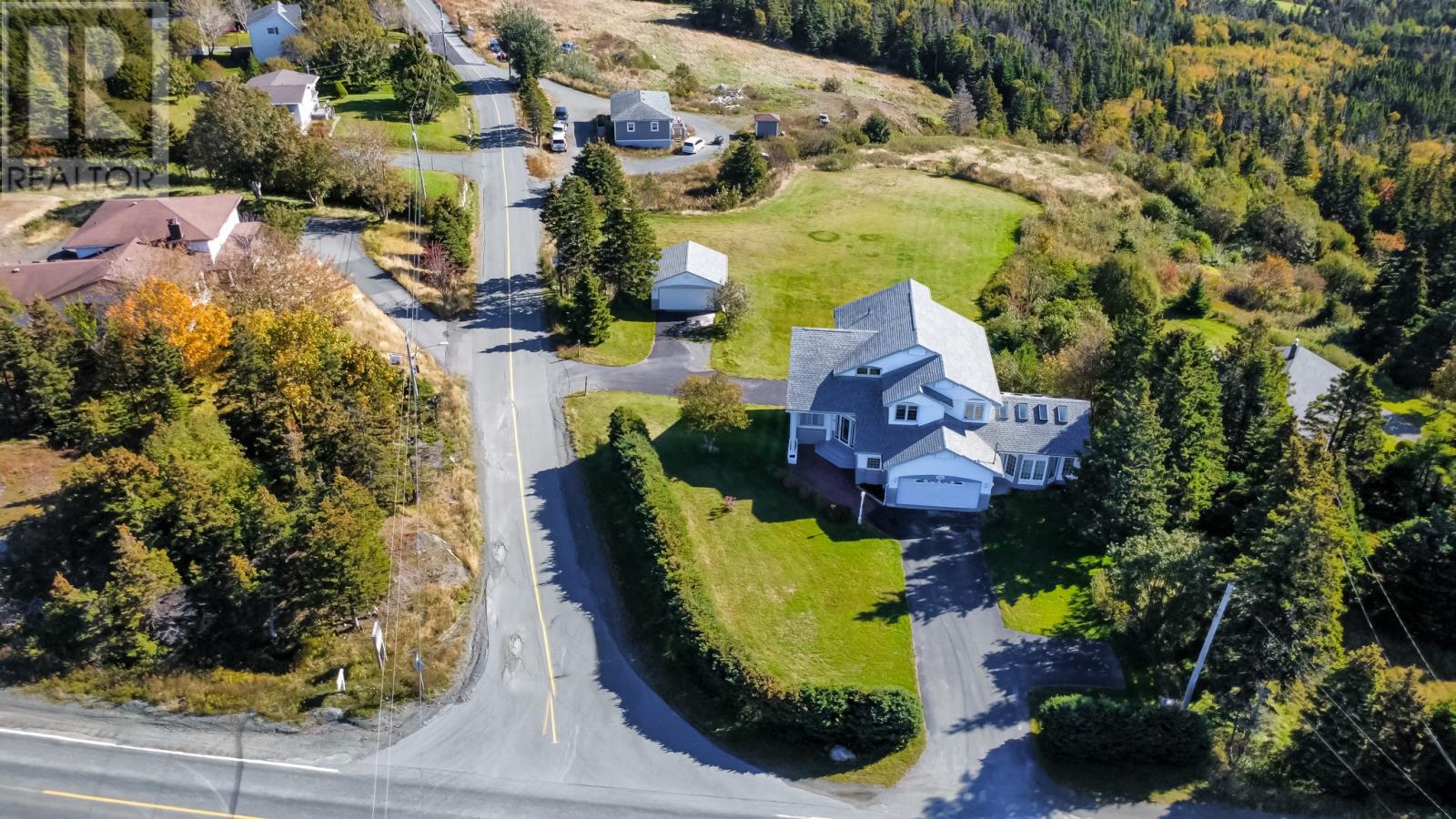 1696 Torbay Road - 45