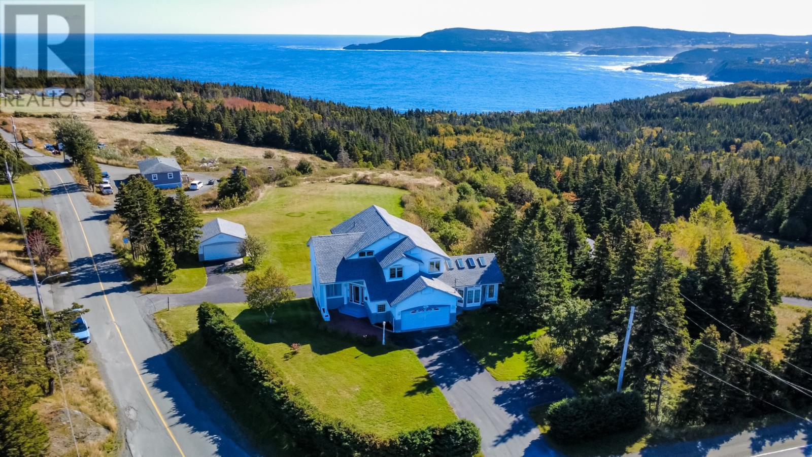 1696 Torbay Road - 46