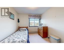 1696 Torbay Road thumbnail 29