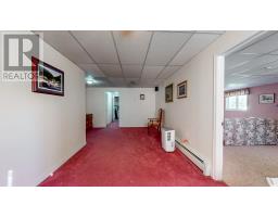 1696 Torbay Road thumbnail 35