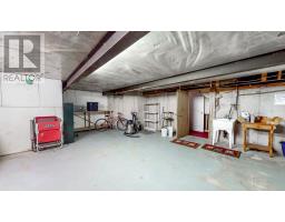 1696 Torbay Road thumbnail 36