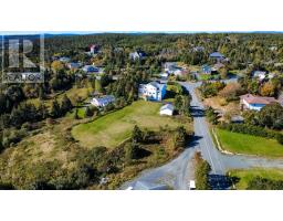 1696 Torbay Road thumbnail 46