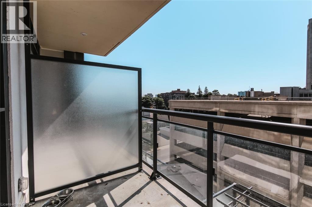 155 Caroline Street South — photo 15