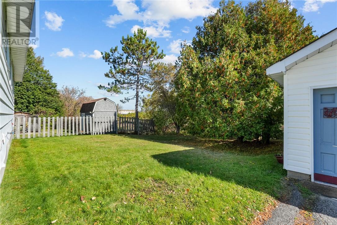 998 Lynwood Drive — photo 26