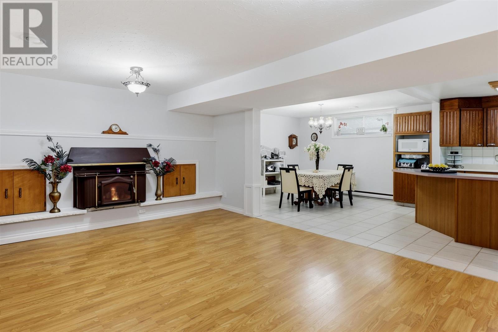 305 Reid St — photo 27