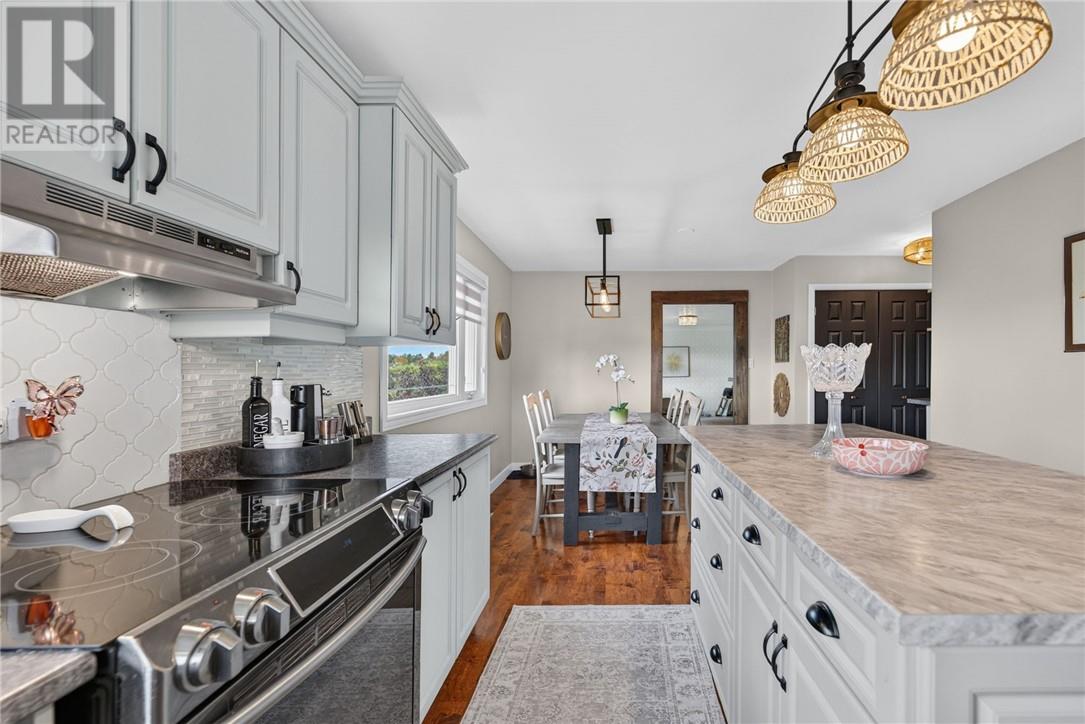 36 Edward Avenue — photo 13