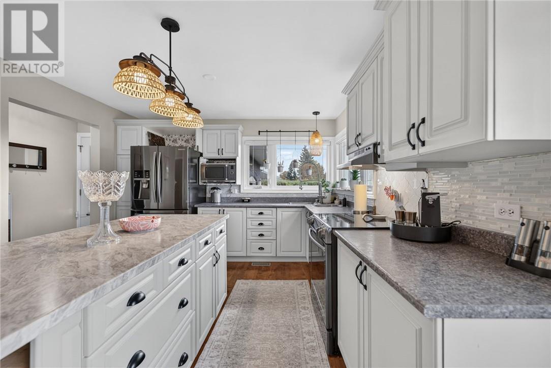 36 EDWARD Avenue - 15
