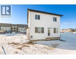 398 Ellen Park, Crossfield, AB T0M0S0 Photo 32