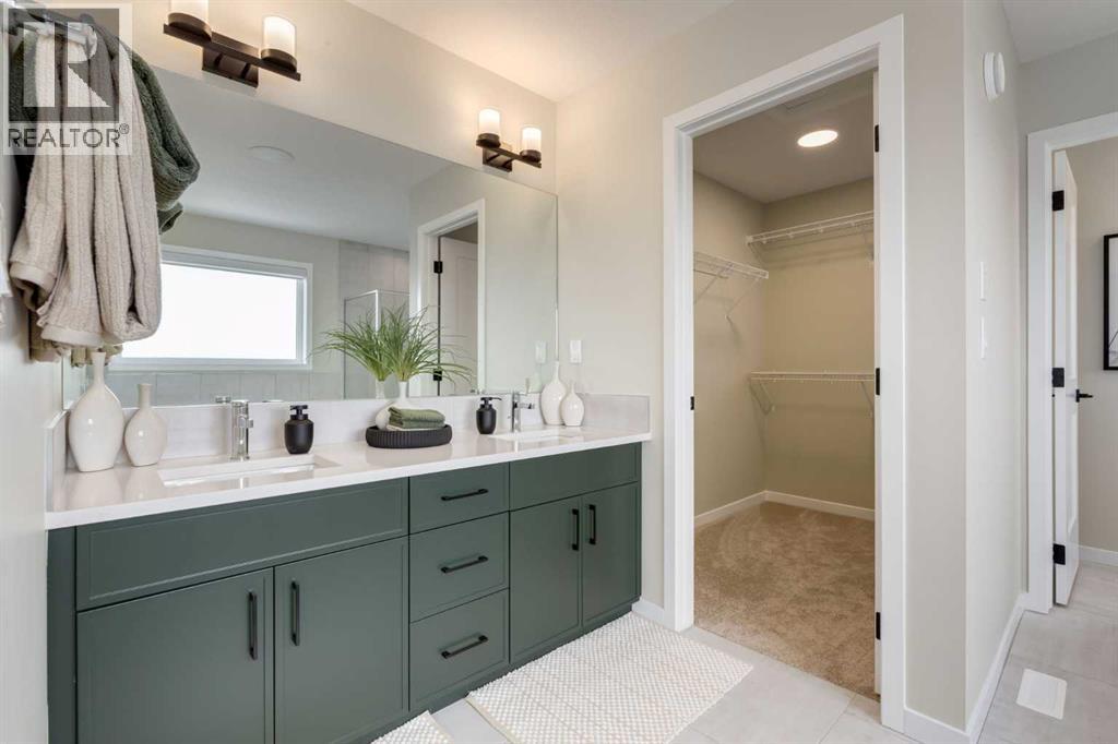 312 Montrose Crescent SE - 25