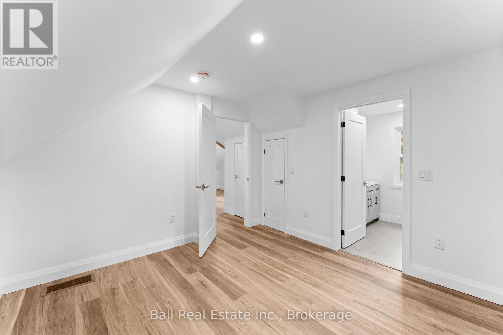 319 Boundary Road — photo 30