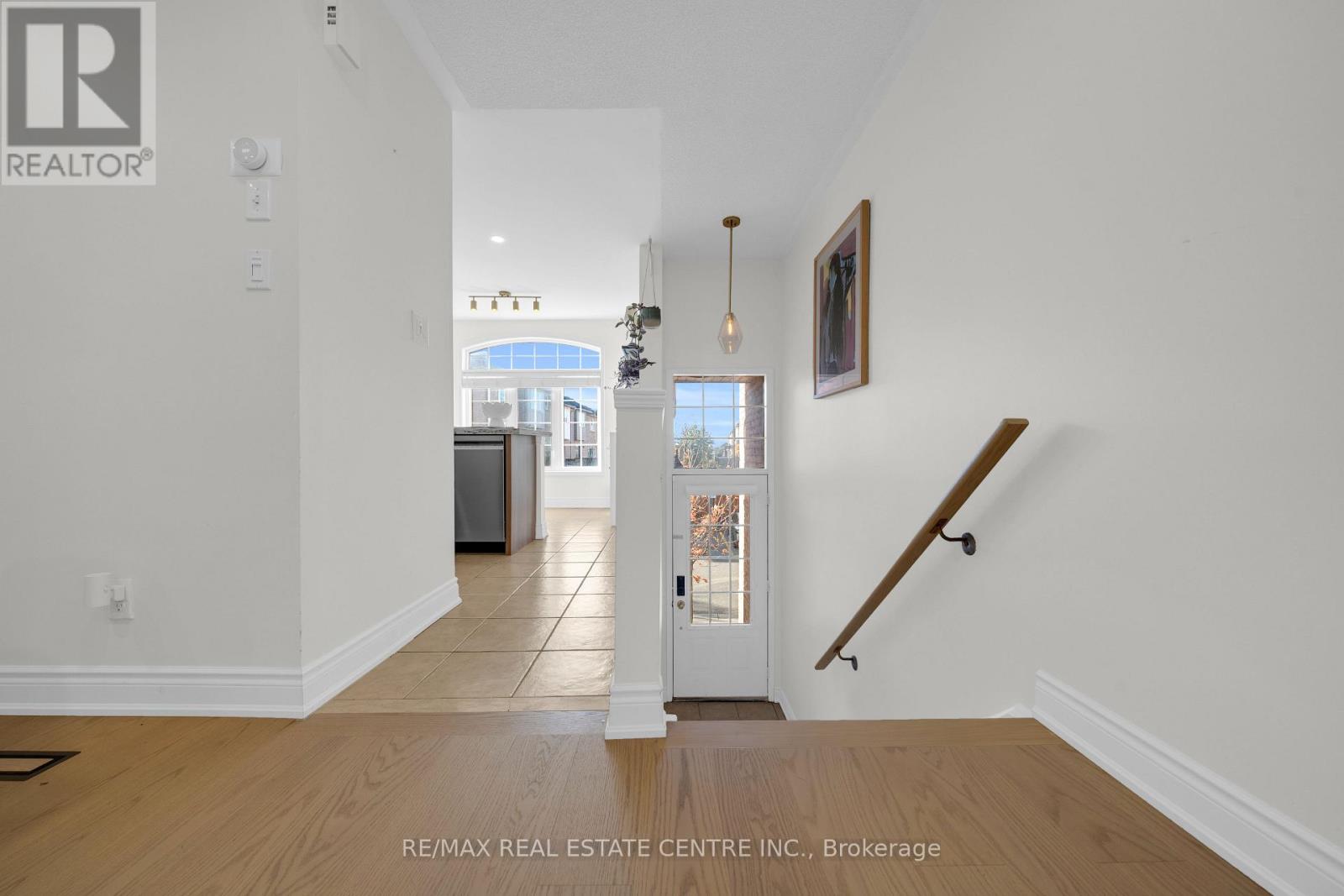 3440 REDPATH CIRCLE - 7