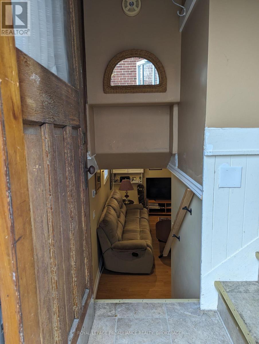 51 Dundas Street — photo 18