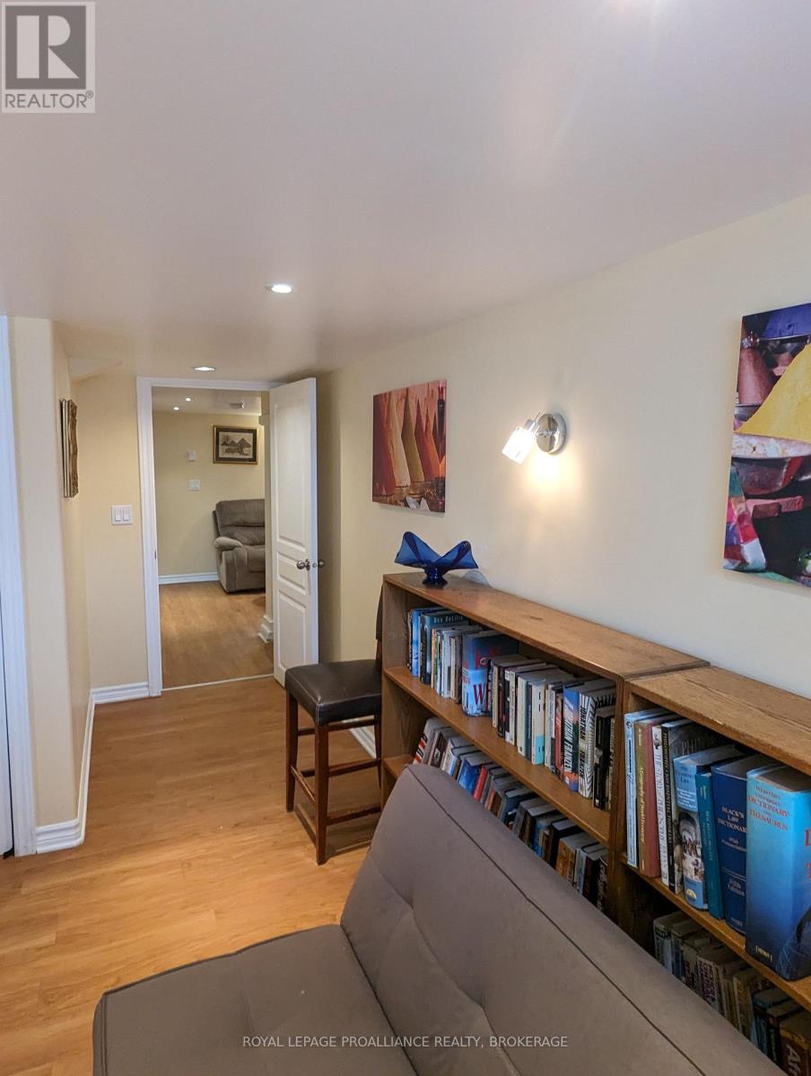 51 Dundas Street — photo 36