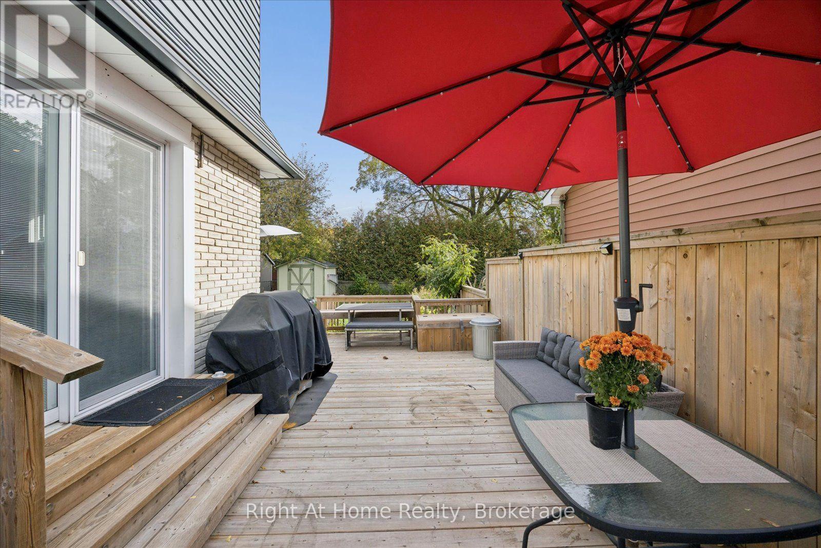 1145 Valley Court, Oshawa, ON photo 14