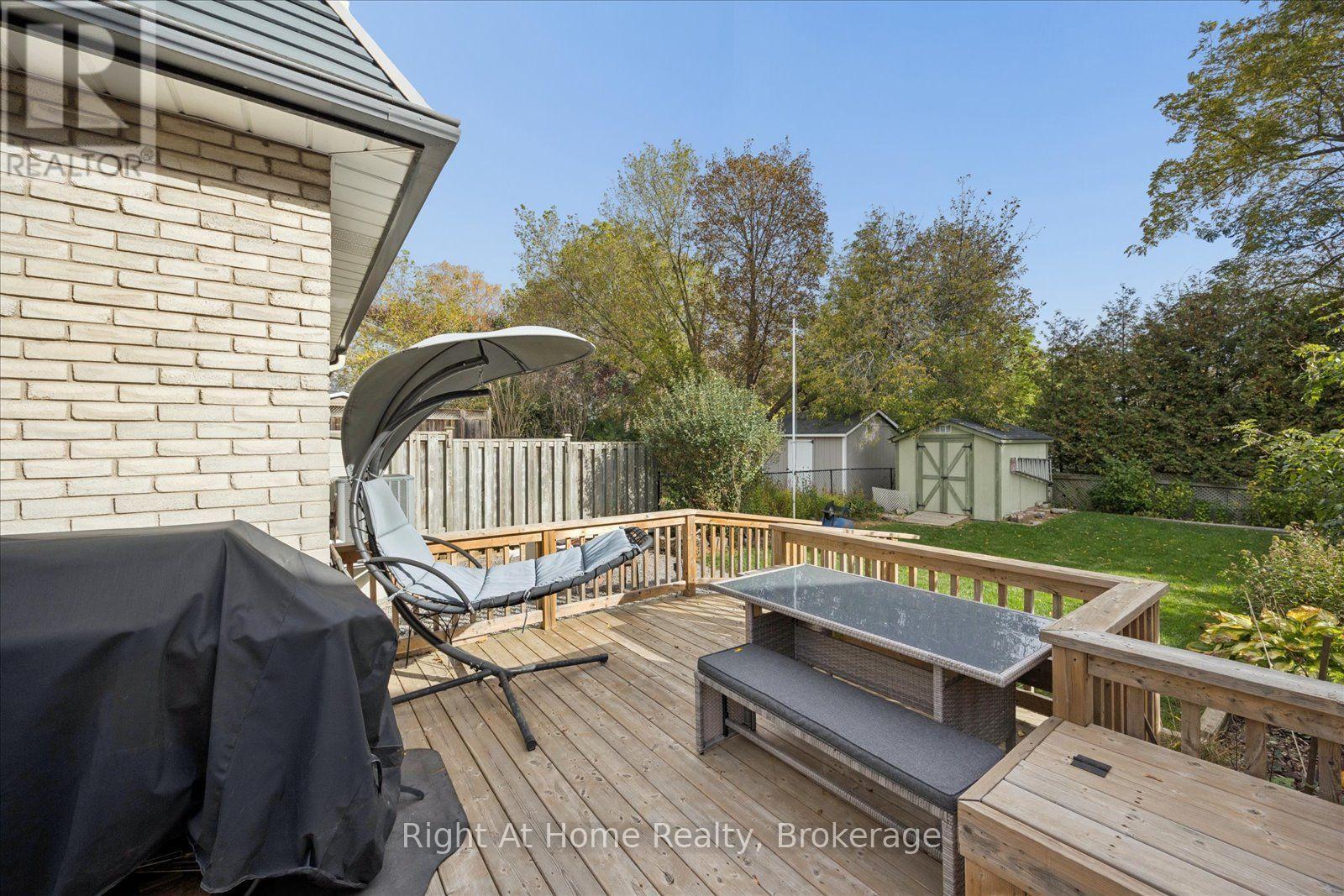 1145 Valley Court, Oshawa, ON photo 40