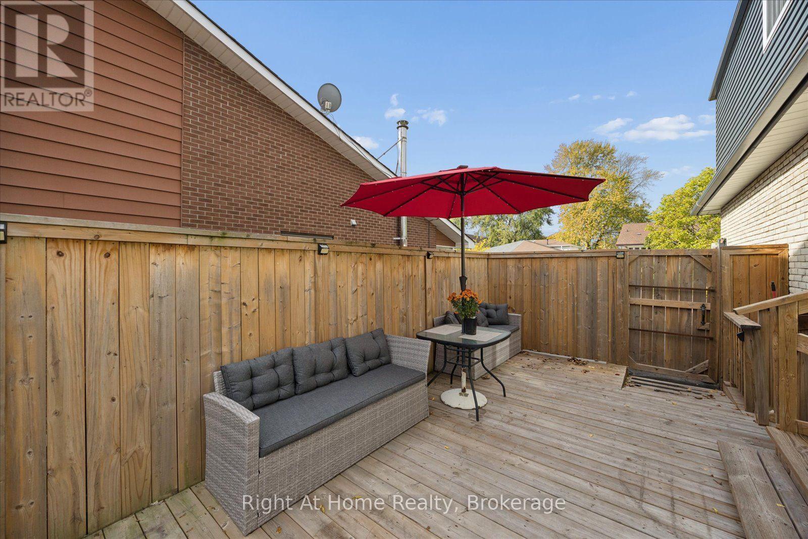 1145 Valley Court, Oshawa, ON photo 42