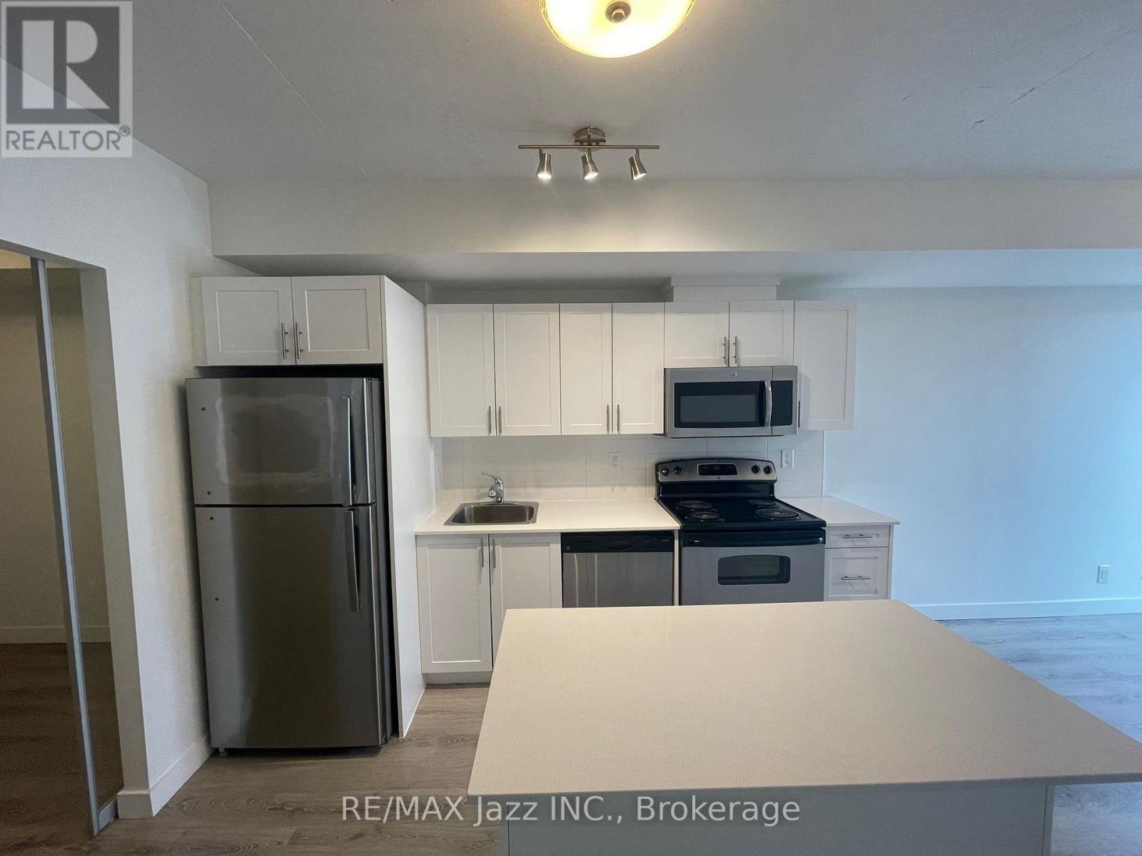 412- 100 Bond Street East, Oshawa, ON photo 14