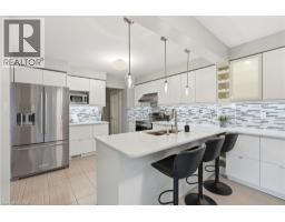 Living room - 1 Fenton Drive, Waterdown, ON L8B0C8 Photo 13