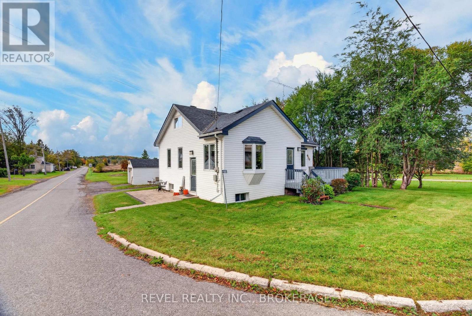 4682 LATIMER ROAD - 3