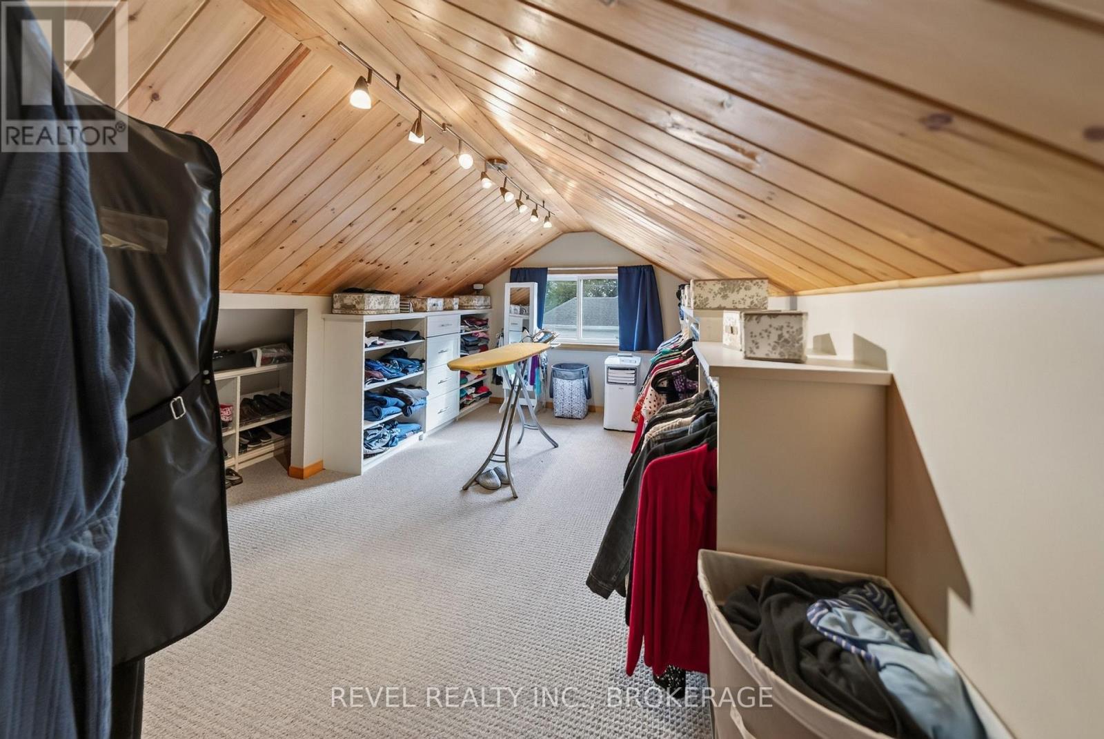 4682 LATIMER ROAD - 33