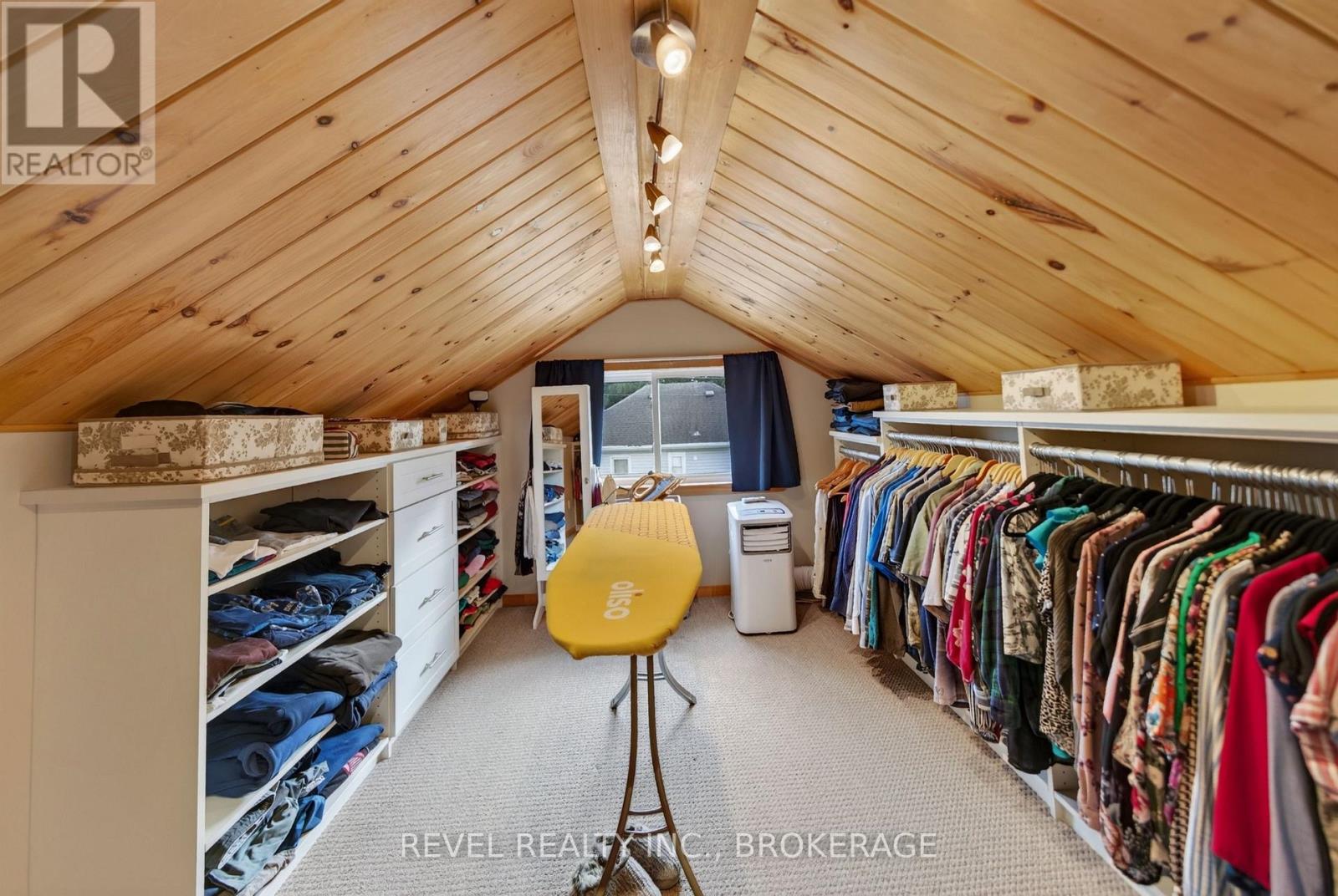 4682 LATIMER ROAD - 34