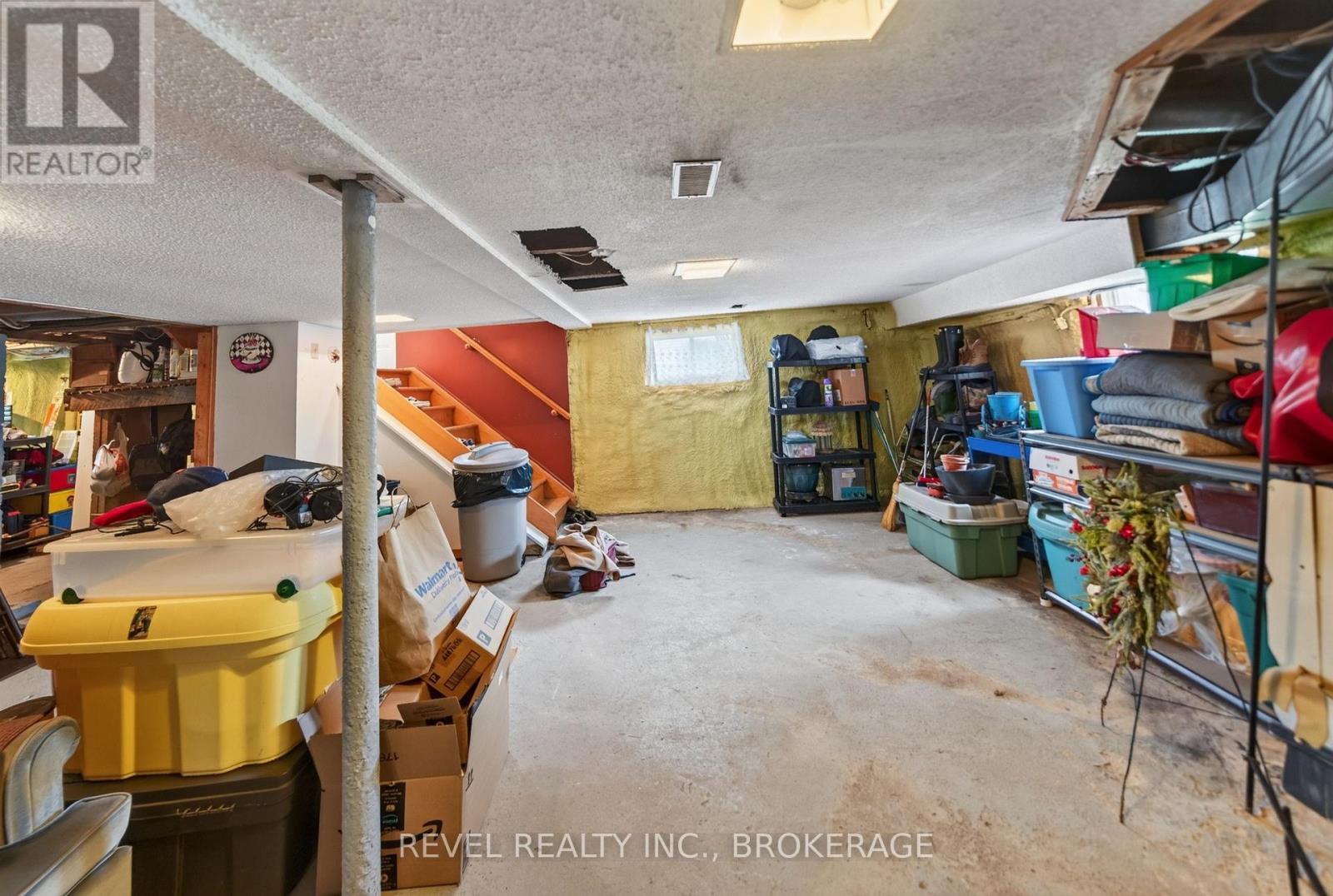 4682 LATIMER ROAD - 38