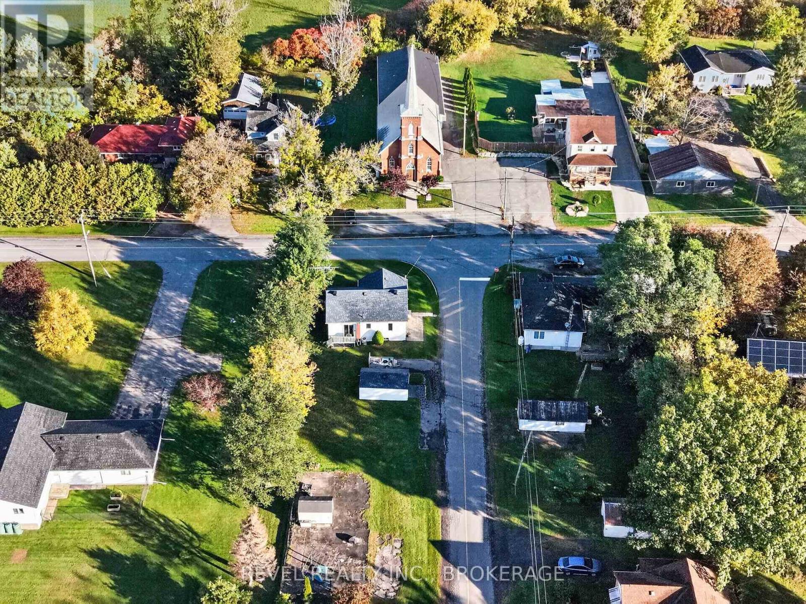 4682 LATIMER ROAD - 42