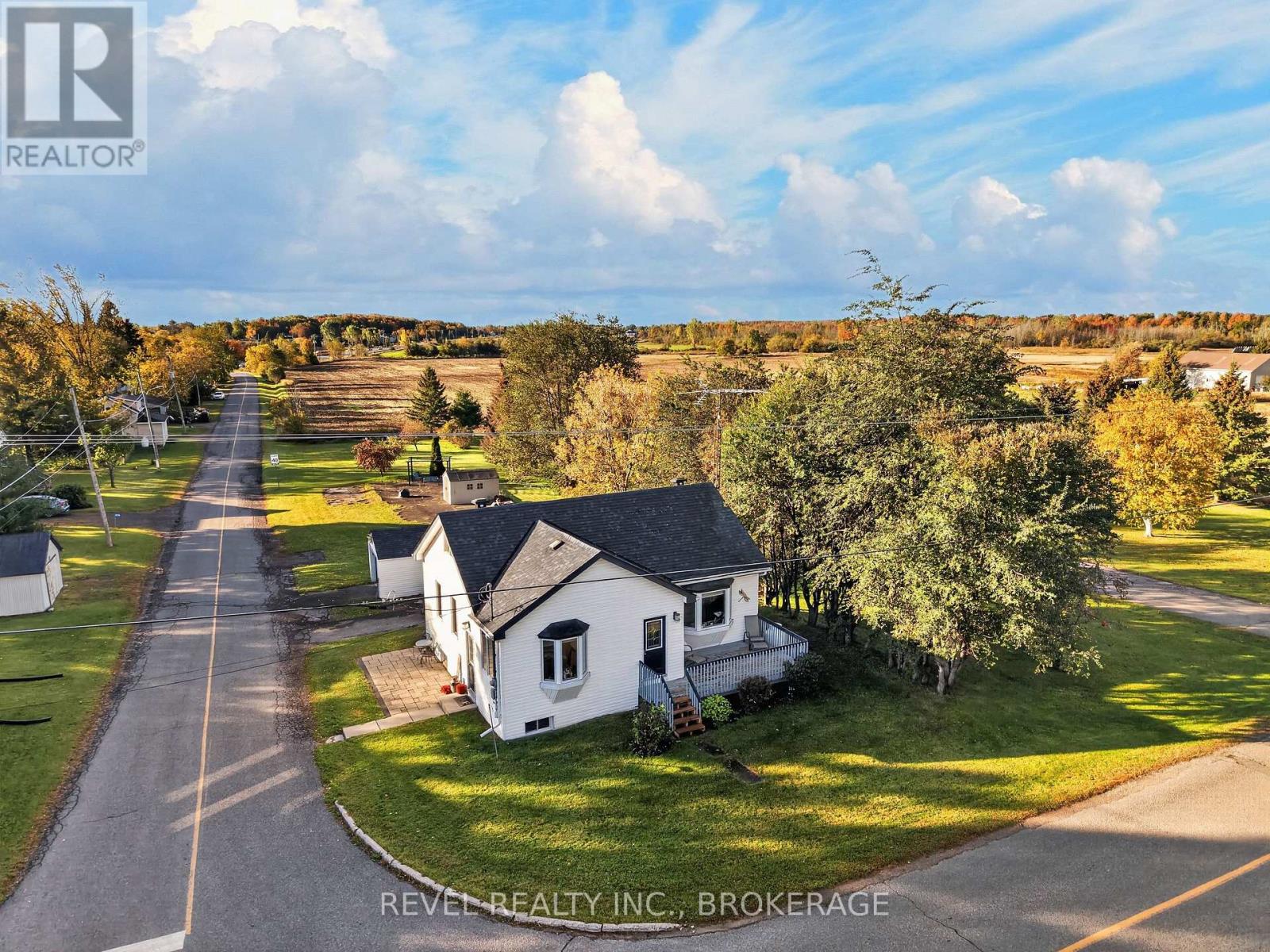 4682 LATIMER ROAD - 45