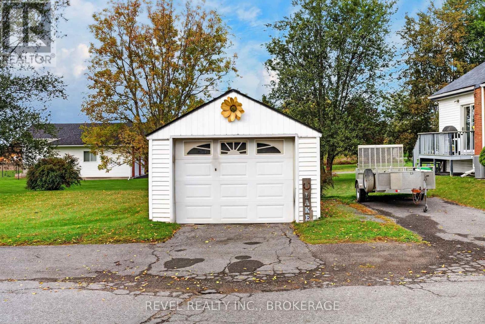 4682 LATIMER ROAD - 5