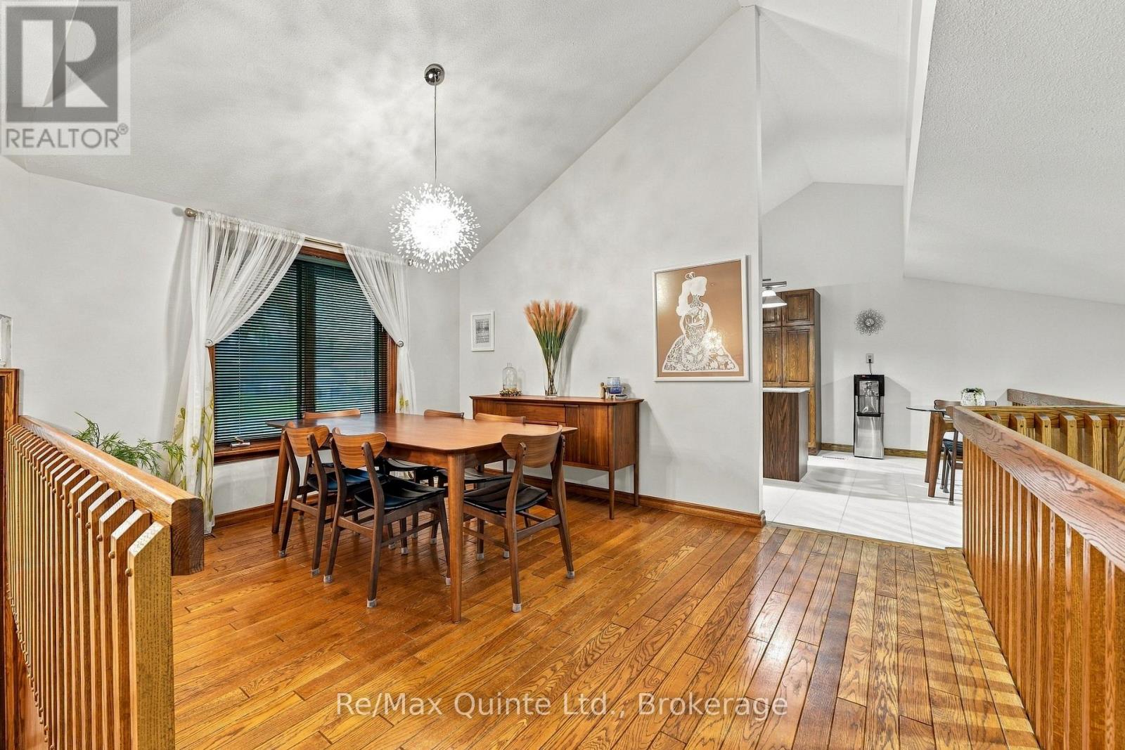 40 Wallbridge Circle, Prince Edward County, ON photo 10