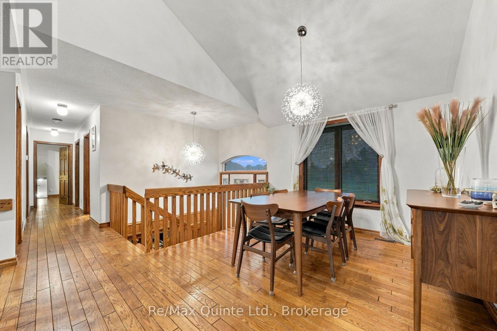 40 Wallbridge Circle, Prince Edward County, ON photo 11